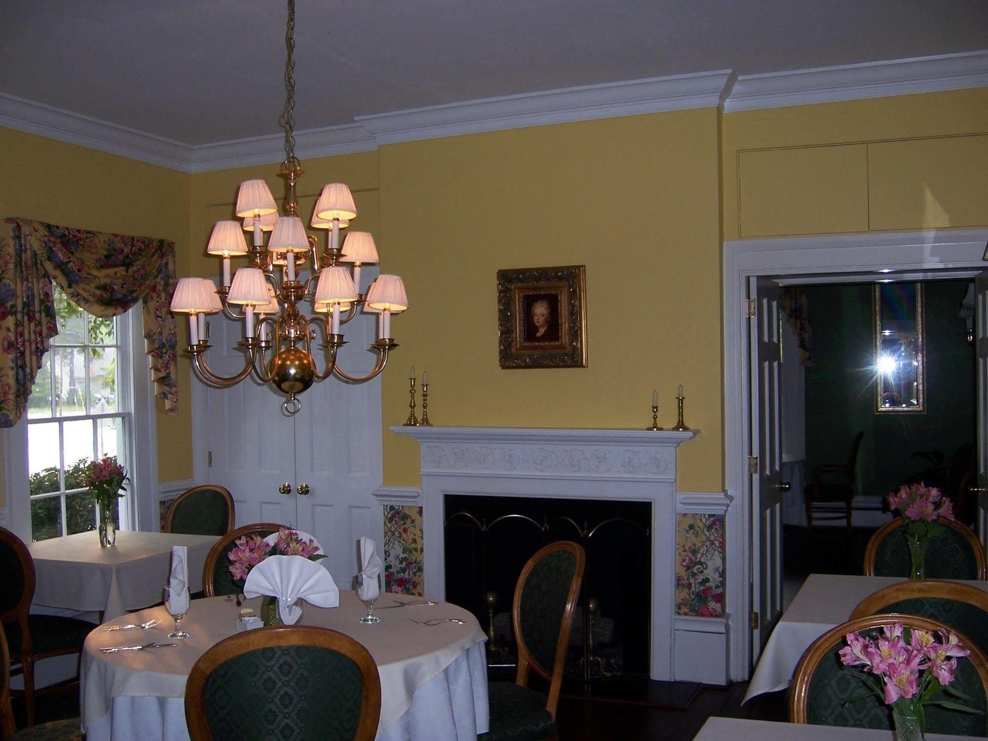 The Ashford Inn Clinton Restoran foto